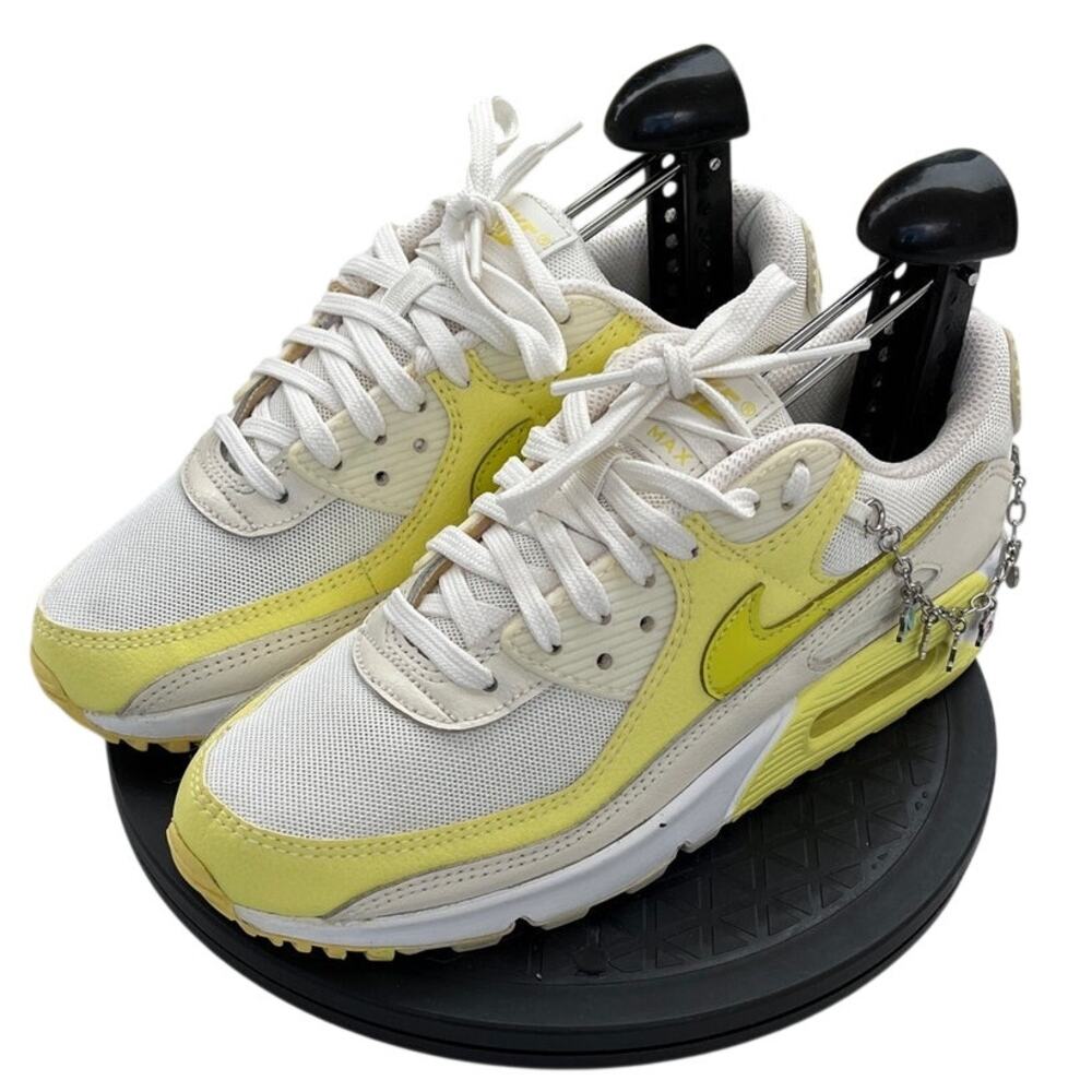 Womens Nike Air Max 90 SE DJ5198-100 Mesh Running Athletic Sneaker SZ 6.5 White